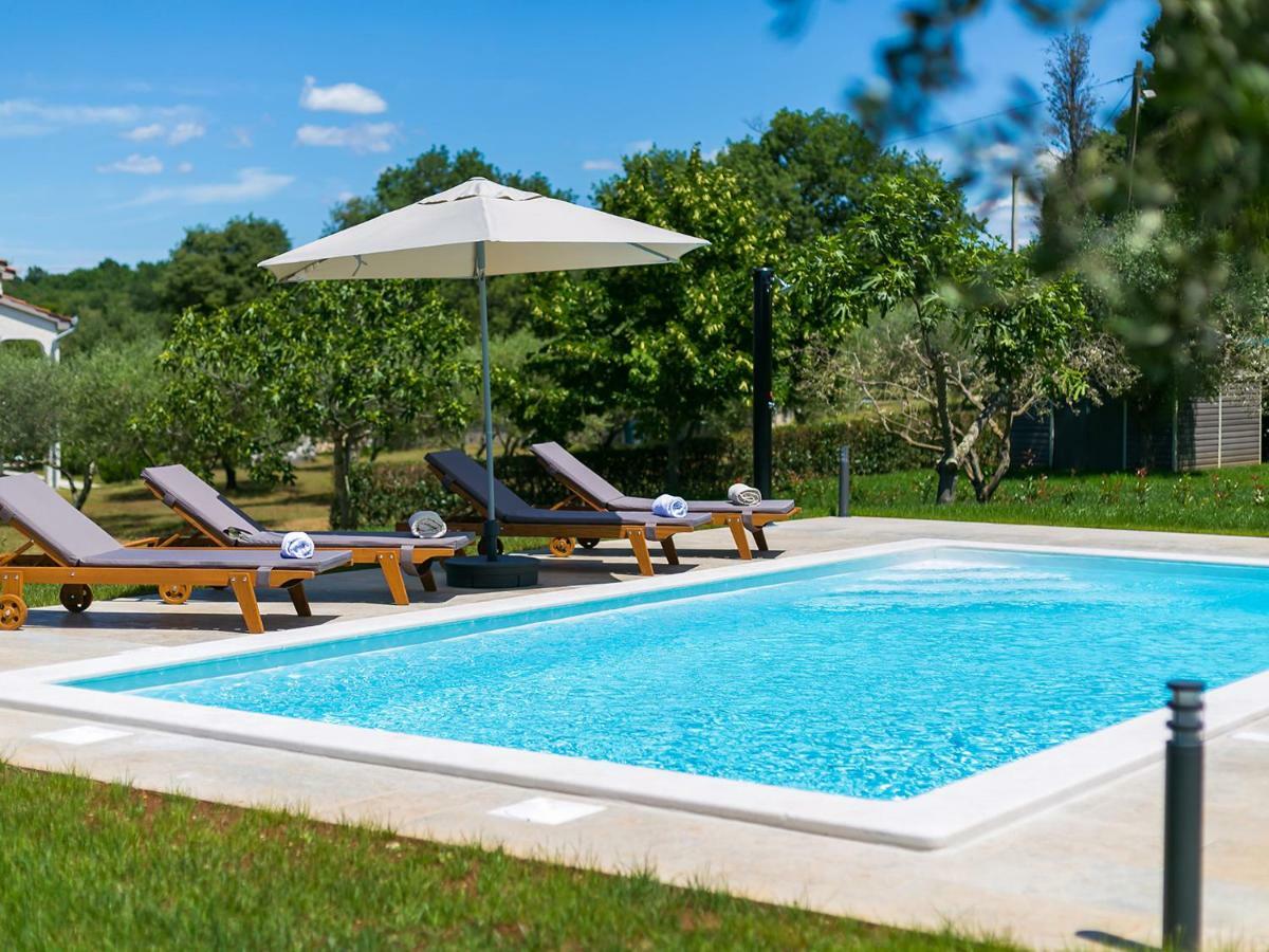 Pool Premium Apartment ヴルサル エクステリア 写真