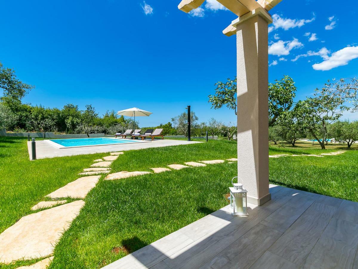 Pool Premium Apartment ヴルサル エクステリア 写真