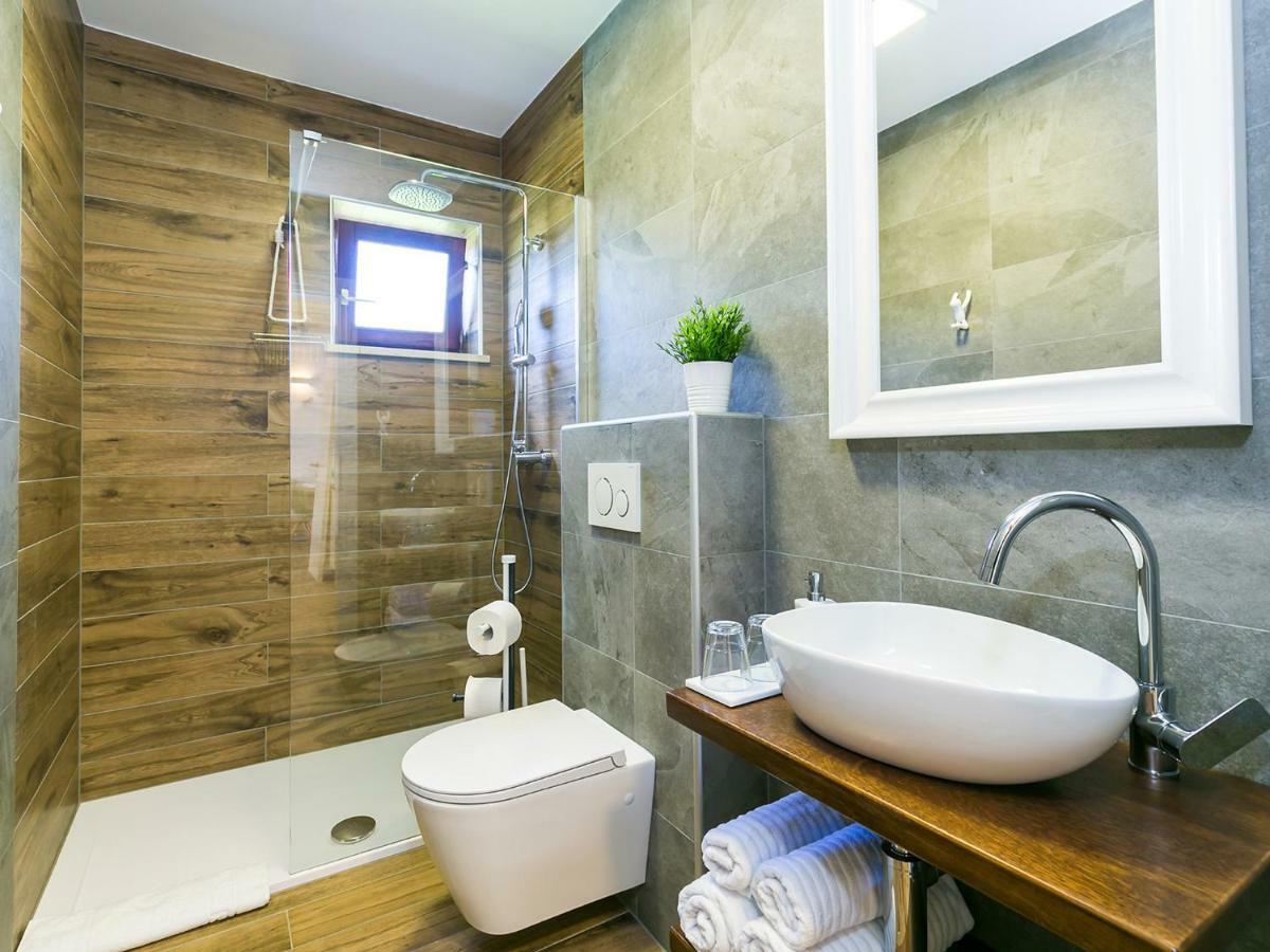 Pool Premium Apartment ヴルサル エクステリア 写真